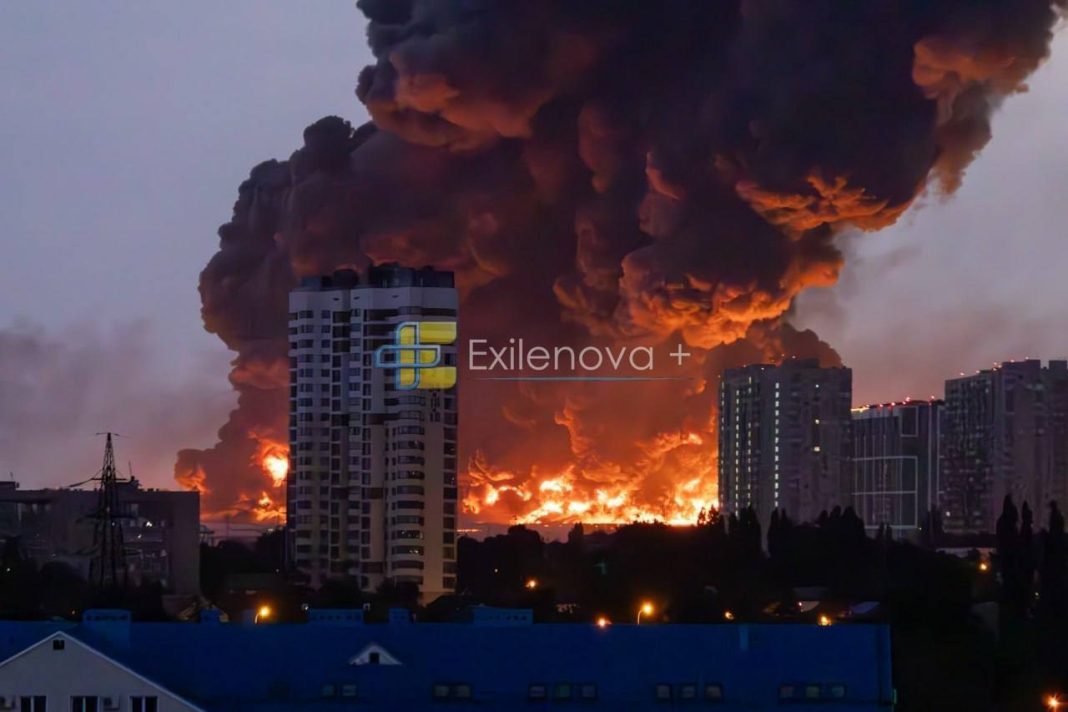 Масштабна пожежа в Краснодарі після атаки безпілотників