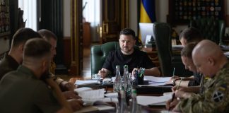 Zelenskyy has approved the continuation of long-range operations against Russia Нарада Зеленського з військовими керівниками