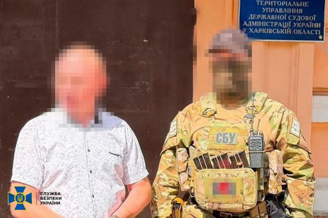 Будівля суду на Харківщині
