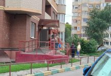 The entrance to a residential block in Tula