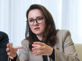 Юлія Свириденко оголошує про експорт українського озброєння.