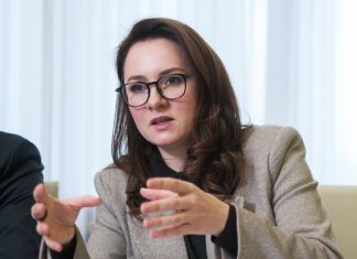 Юлія Свириденко оголошує про експорт українського озброєння.