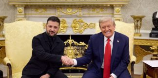 Володимир Зеленський під час зустрічі з Дональдом Трампом у Білому домі