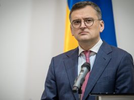 Треба готуватися до дуже поганого, – Кулеба Дмитро Кулеба під час публічного виступу