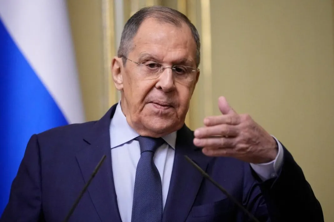 Лавров погрожує НАТО