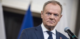 Прем’єр-міністр Польщі Дональд Туск під час публічного виступу
