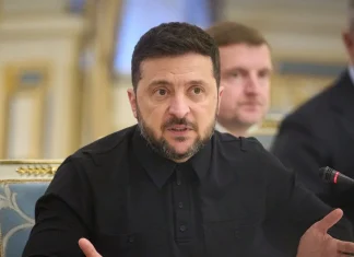 Зеленський закликав послів протидіяти впливу РФ перед виборами Володимир Зеленський під час звернення щодо роботи українських послів