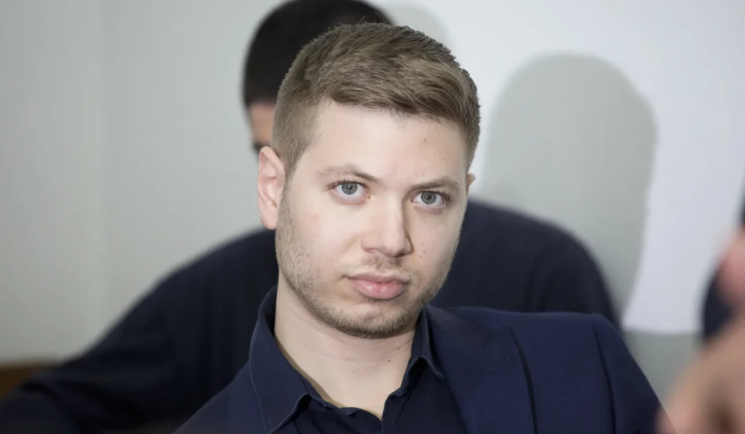 Яїр Нетаньягу Яїр Нетаньягу, син прем’єр-міністра Ізраїлю Біньяміна Нетаньягу