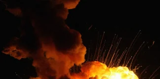 Масований удар РФ по Києву: є загиблі Вибух після російської ракетної атаки на Київ