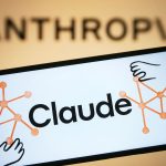 Claude звільнила працівника магазину після втручання менеджера