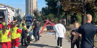 In Kyiv, a Volkswagen crashed into a bus stop following a collision with a bus: there have been fatalities A damaged public transport stop following a road traffic accident on Chokolivskyi Boulevard in Kyiv