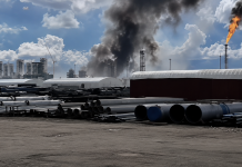 A pyrolysis unit caught fire at the Amur Chemical Plant; staff were evacuated A column of black smoke rising above the Amur Gas Chemical Complex site