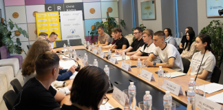 Participants in the «Youth Choose Ukraine» project during a meeting in Kyiv