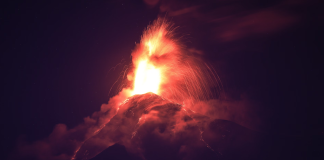 Eruption of the Fuego volcano in Guatemala: hundreds of people have been evacuated Попільний шлейф над вулканом Фуего в Гватемалі