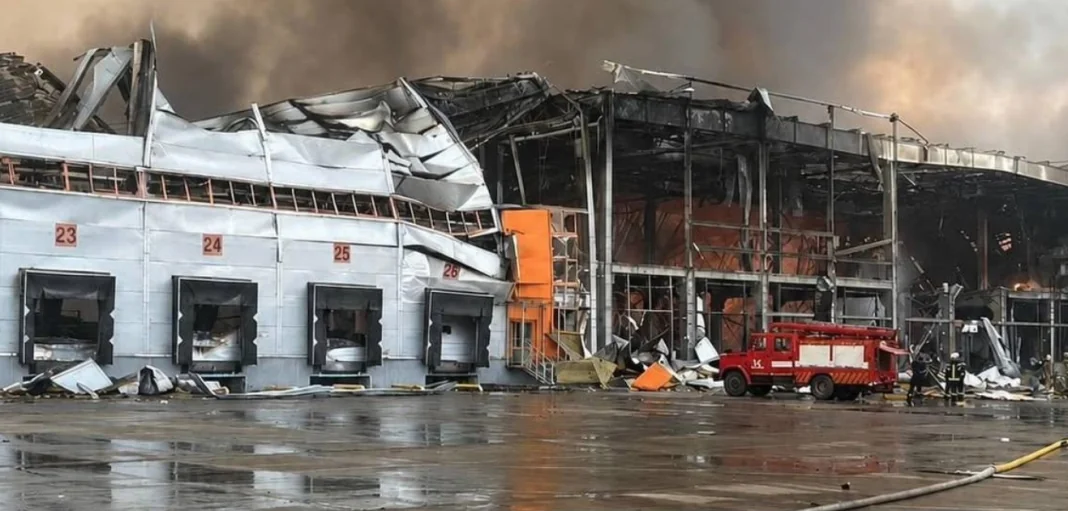 Зруйновані складські приміщення Зруйновані складські приміщення Bosch після російської атаки