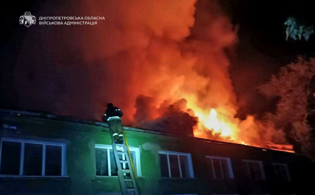 Screenshot_1 Fire following a Russian attack on the Dnipropetrovsk region