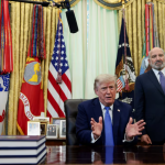 Trump restricts US citizenship by birth