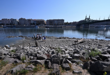 The heatwave in Central Europe is breaking records and limiting power generation A dried-up riverbed during a heatwave in Europe