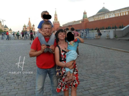 У соцмережах судді в Одесі знайшли фото з радянською символікою Суддя Віталій Кострицький, фото з Москви
