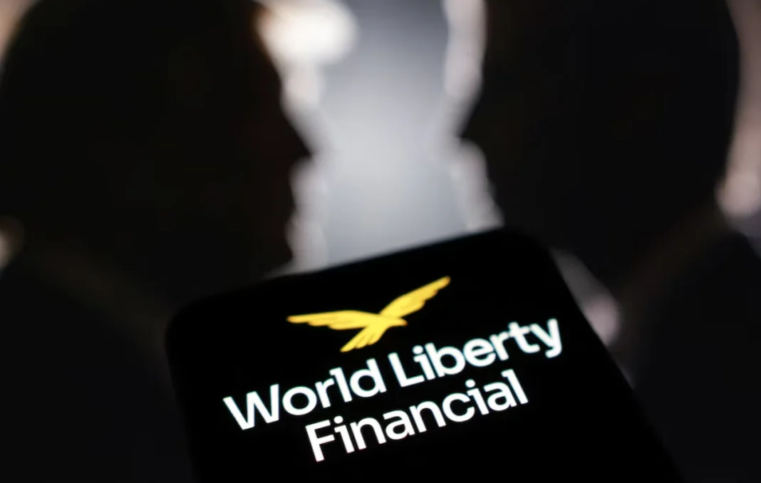 Логотипи World Liberty