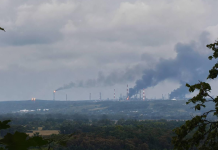 Thick black smoke over the oil refinery complex in Ufa following a drone attack