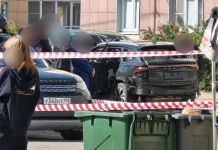 У Петербурзі підірвали авто російського офіцера ВПС: він загинув Пошкоджений автомобіль після вибуху у мікрорайоні Слов’янка