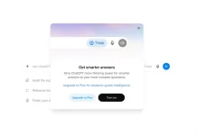Інтерфейс ChatGPT на екрані ноутбука