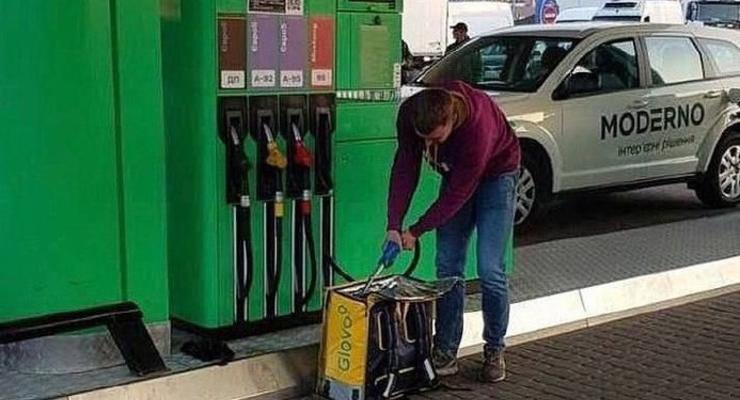Спеціалізований автомобіль для мобільної доставки пального Спеціалізований автомобіль для мобільної доставки пального