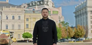 Зеленський розкрив новий план завершення війни Зеленський під час звернення в центрі Києва