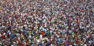 Дослідники запропонували зменшити населення Землі до 4 млрд Перенасичення населення на Землі