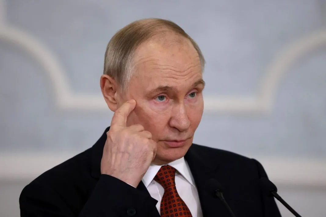 Володимир Путін про удари по РФ Володимир Путін під час засідання в Росії
