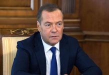Медведєв пригрозив Україні новими захопленнями територій Дмитро Медведєв під час публічного виступу