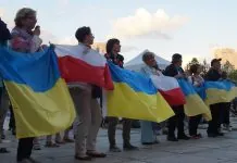 Моравецький запропонував облік іммігрантів і депортаційну службу Українці в Польщі