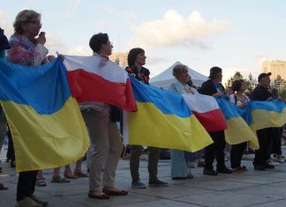 Моравецький запропонував облік іммігрантів і депортаційну службу Українці в Польщі