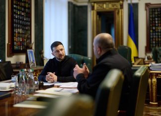 Зеленський планує призначити Умєрова головою Служби зовнішньої розвідки Рустем Умєров і Володимир Зеленський