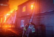 Російський БпЛА вдарив по складу на Чернігівщині: спалахнула масштабна пожежа Пожежа складської будівлі після удару БпЛА на Чернігівщині