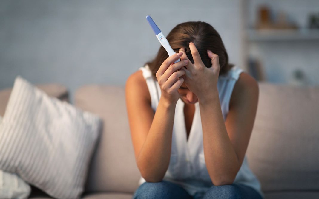 The page for the online petition ‘Pregnant Woman’ on the website of the Cabinet of Ministers of Ukraine A woman in the early stages of pregnancy