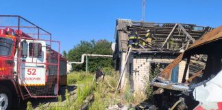 Удари по Харківщині: шість постраждалих і пошкодження в шести районах Пошкоджений внаслідок російського удару житловий будинок у Харківській області