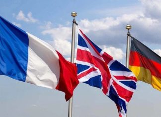 Франція, Німеччина і Британія готують формат переговорів щодо України Прапори Франції, Німеччини, Великої Британії