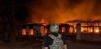 Російські атаки на Сумщині забрали життя двох людей Поліцейські документують наслідки російської атаки на Сумщині