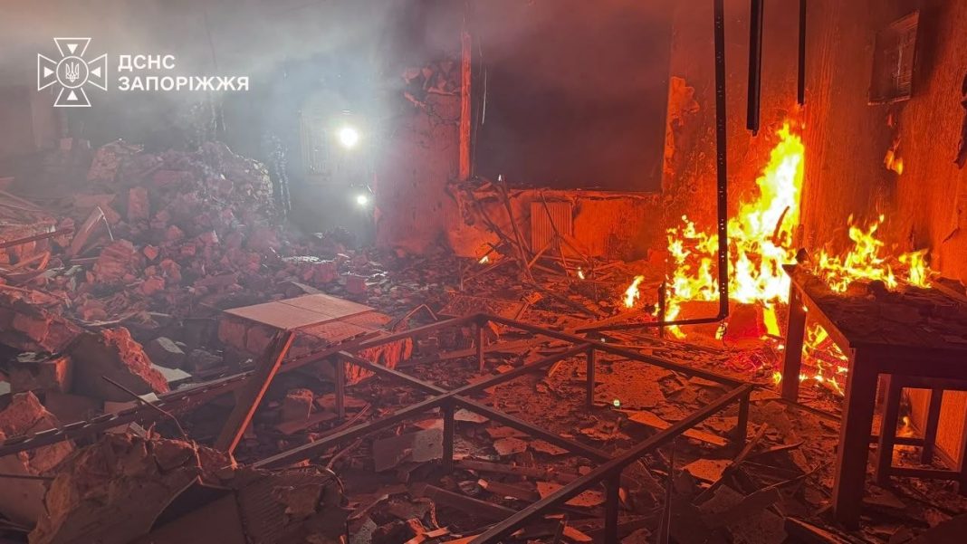 photo_19 August 2026_08:07:59 Fire and destruction following a drone attack on Zaporizhzhia
