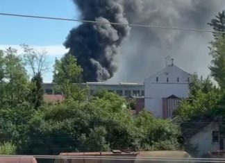 У Львові горів завод «Іскра»: п’ятеро постраждалих Пожежа на заводі «Іскра» у Львові 22 серпня