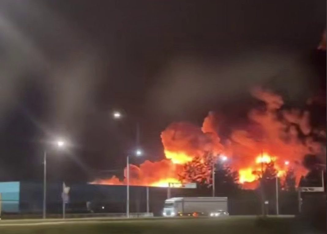 A major fire at the «Logister» warehouse near Kolpino