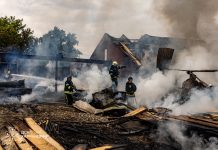 Russian strike on Rohani: three people injured and a fire at the factory Rescue workers are at the scene of the fire following a Russian drone strike on Rohani