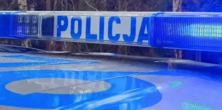 У Кожухуві побили трьох українців через музику Поліцейський автомобіль у Польщі