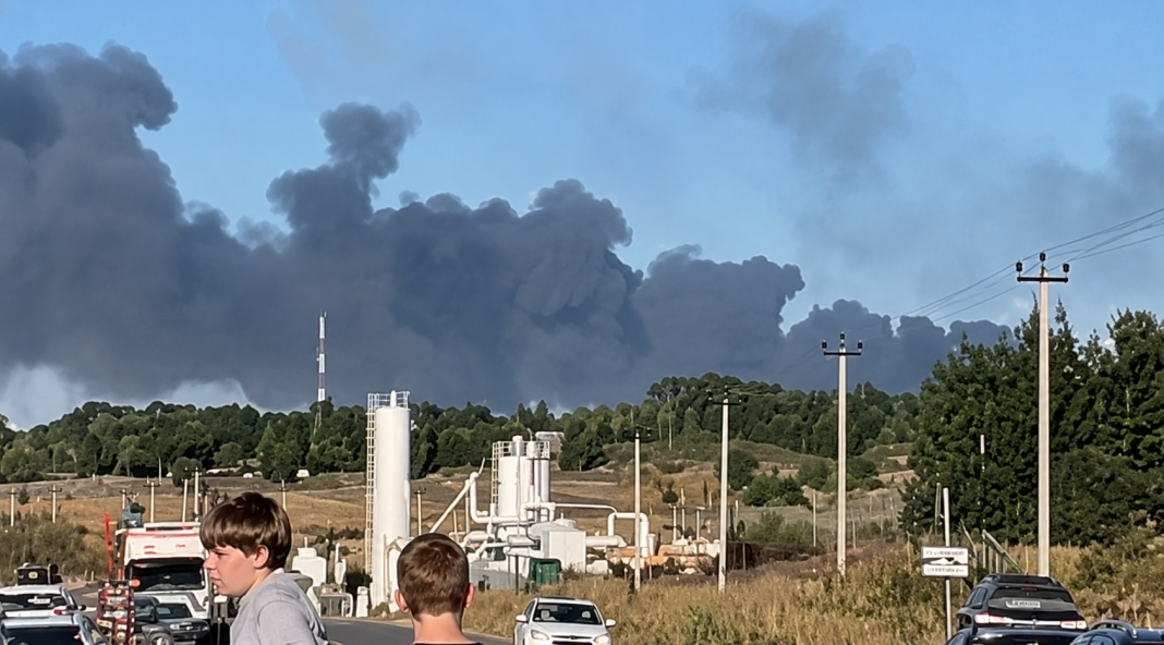 Yaroslavl refinery Major fire at the Yaroslavl Oil Refinery following a drone attack