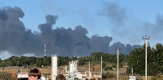 Major fire at the Yaroslavl Oil Refinery following a drone attack