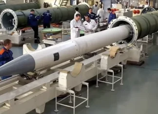 ГУР розкрило склад російської балістичної ракети РМ-48У Російська ракета РМ-48У під час виробництва