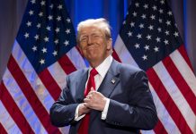 Trump’s approval rating has fallen to 33% ahead of the congressional elections Donald Trump at a public event