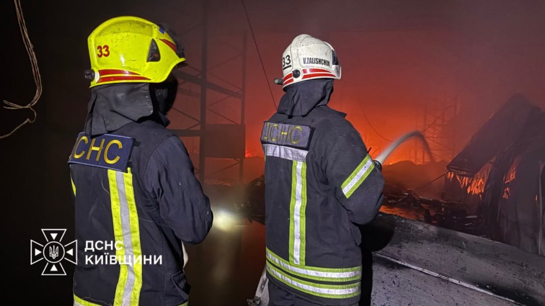 20260919113218-1293 Suziria Group’s warehouse destroyed following a Russian attack in the Kyiv region